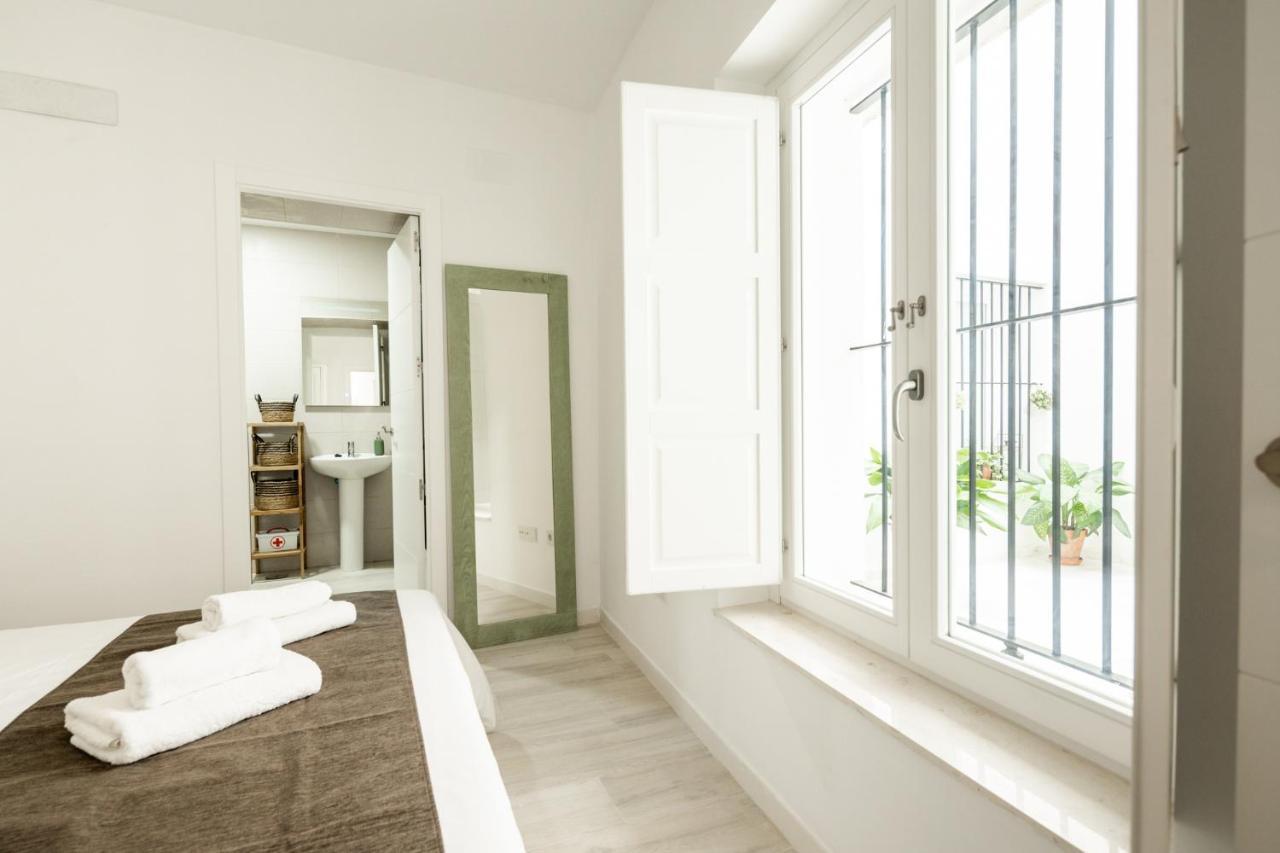 Apartamento Mucha Vida Little Apartments Cadiz Exterior photo