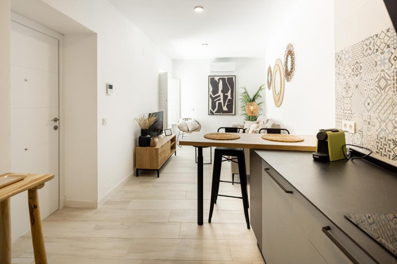 Apartamento Mucha Vida Little Apartments Cadiz Exterior photo